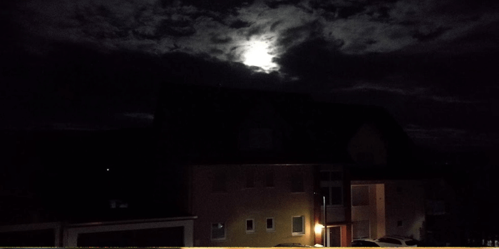 Nachthimmel mit Mond