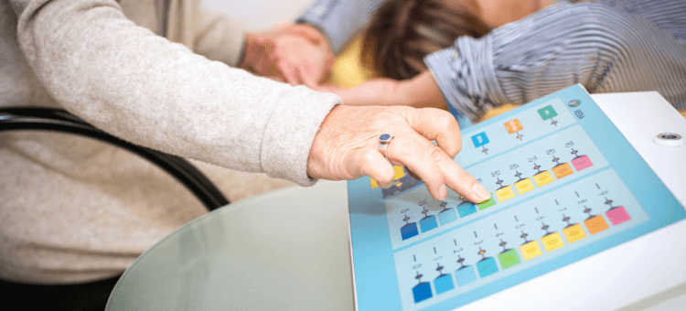 Testung mit der Psychosomatischen Energetik (PSE) durch das Reba-Testgerät
